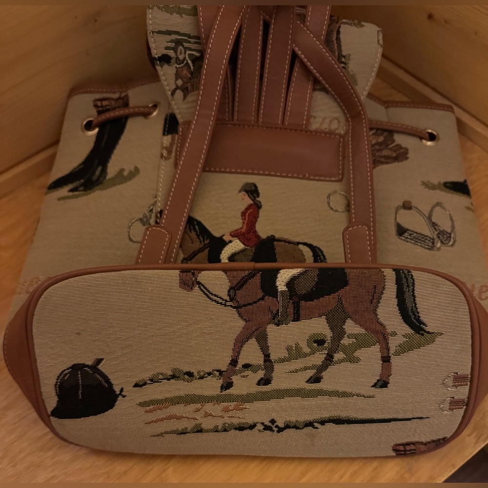 Vintag Signare Equestrian Tapestry Backpack Bag - Picture 12 of 16